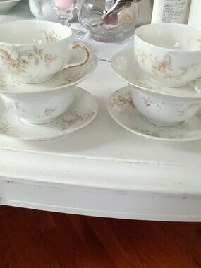 4 sets Theodore Havilland Limoges Pink Roses Cups and Saucers
